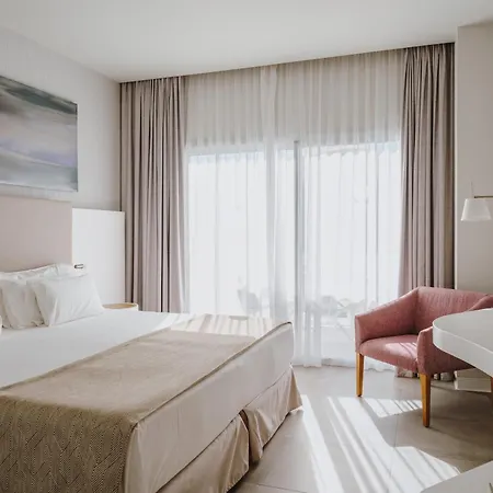 ホテル Grupotel Conil Playa - Adults Only Recommended 4*